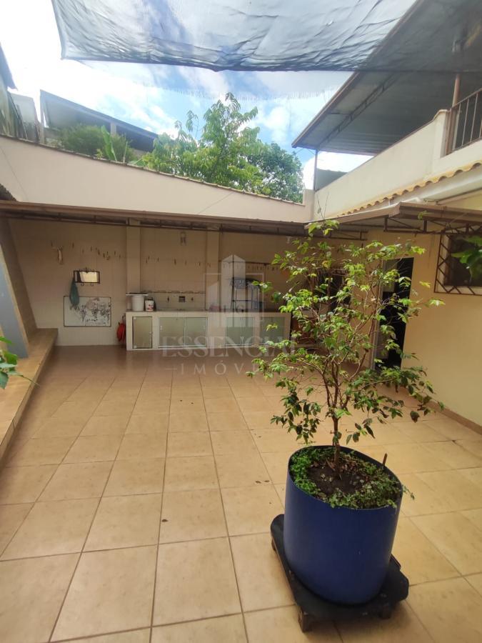 Casa à venda com 2 quartos, 150m² - Foto 26