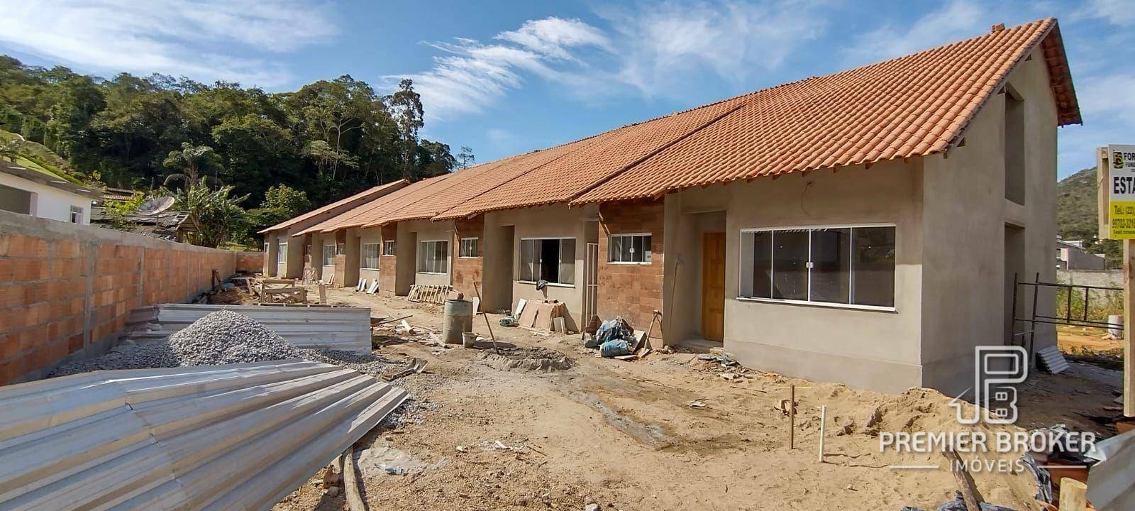 Casa à venda com 2 quartos, 47m² - Foto 12