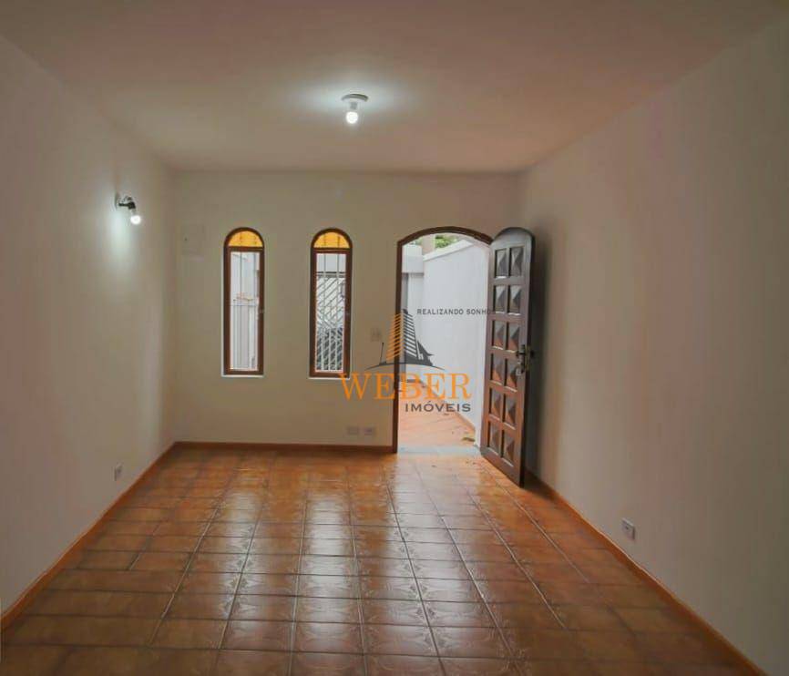 Casa para alugar com 2 quartos, 197m² - Foto 5