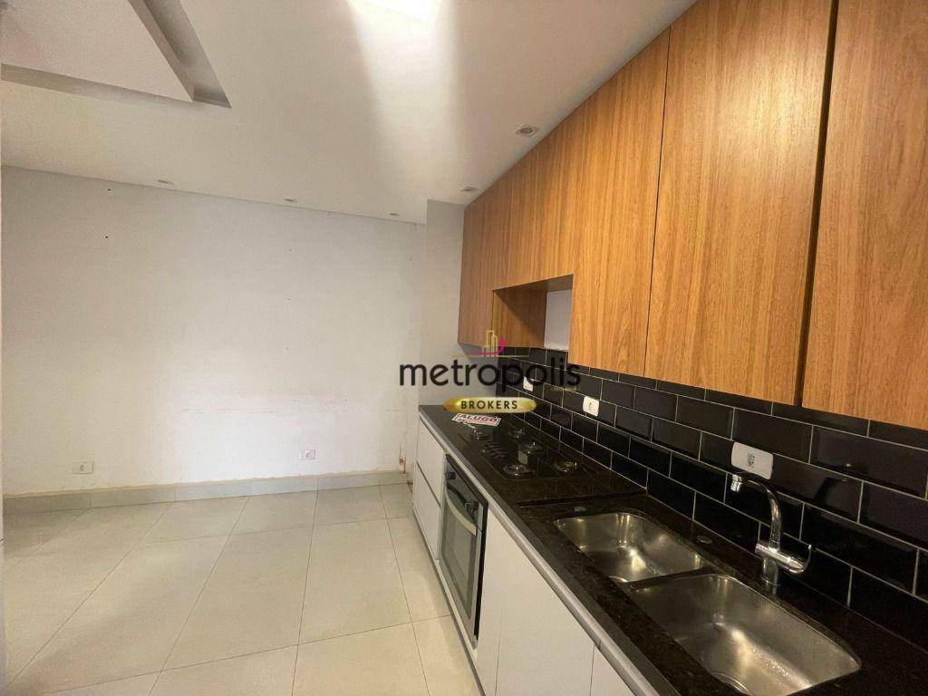 Casa para alugar com 2 quartos, 150m² - Foto 8