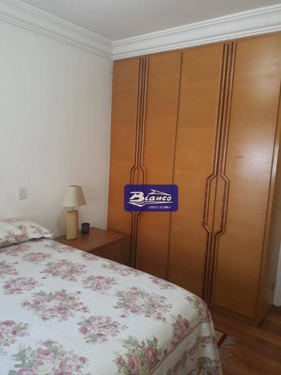 Apartamento à venda com 3 quartos, 176m² - Foto 4