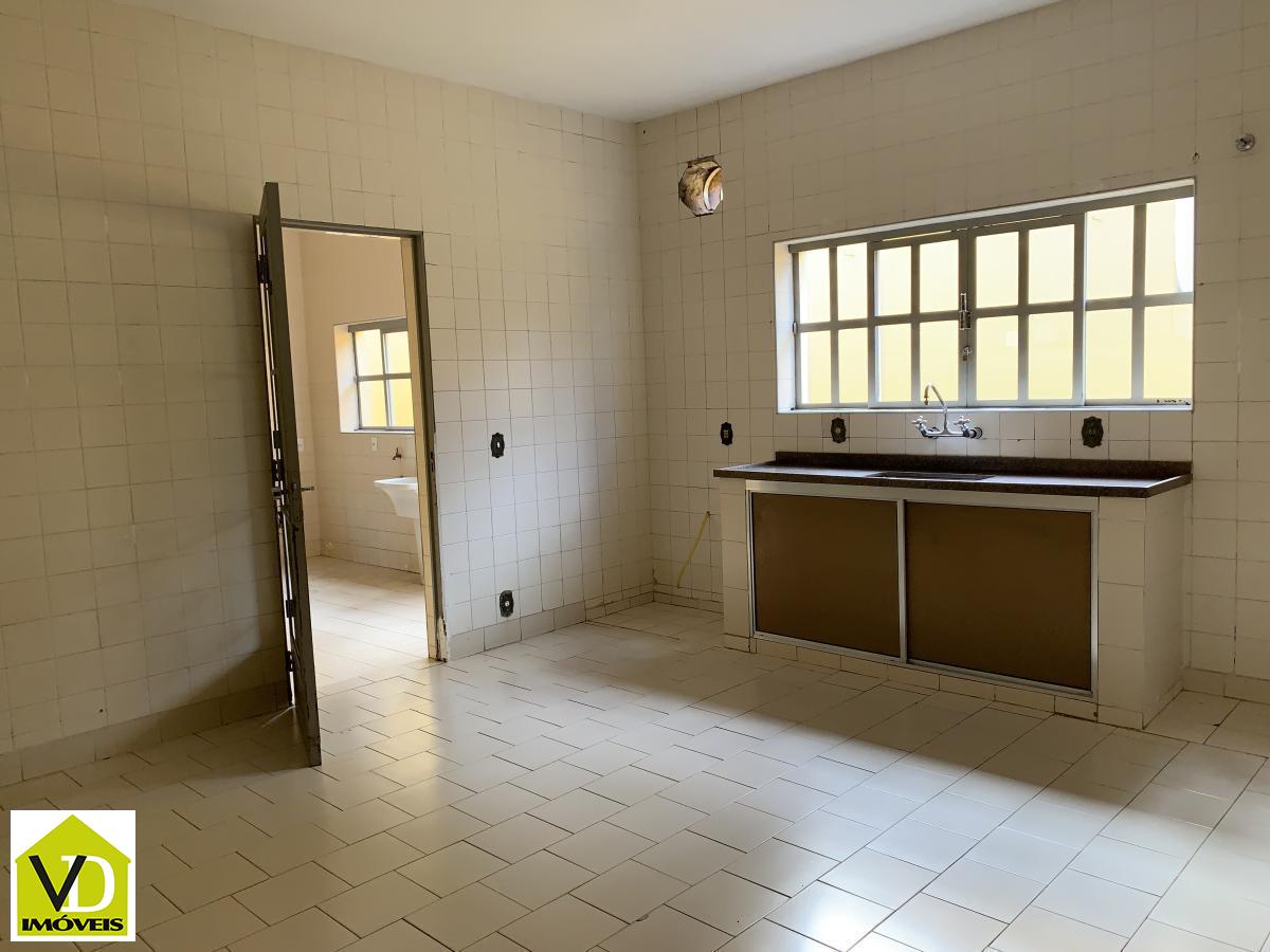 Sobrado à venda com 3 quartos, 240m² - Foto 8