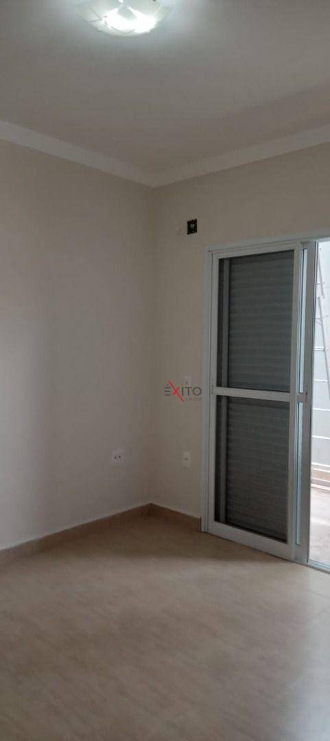 Casa para alugar com 5 quartos, 183m² - Foto 13