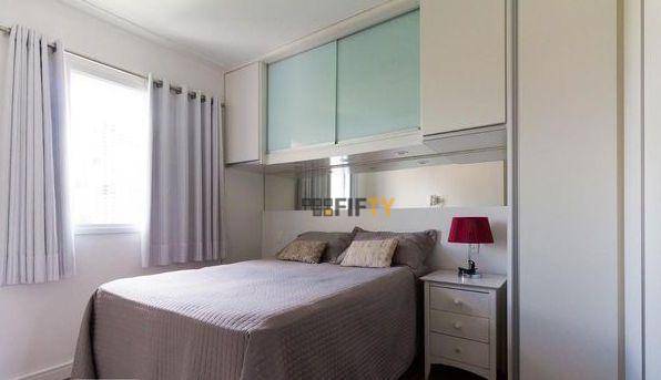 Apartamento à venda com 2 quartos, 64m² - Foto 10