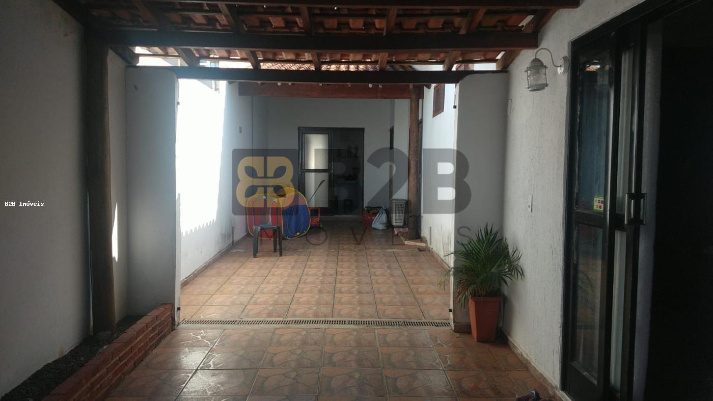 Casa à venda com 2 quartos, 160m² - Foto 10