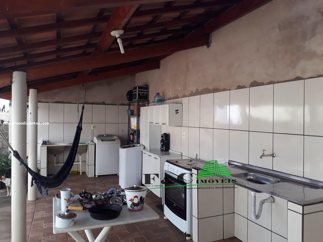 Sobrado à venda com 4 quartos, 250m² - Foto 3