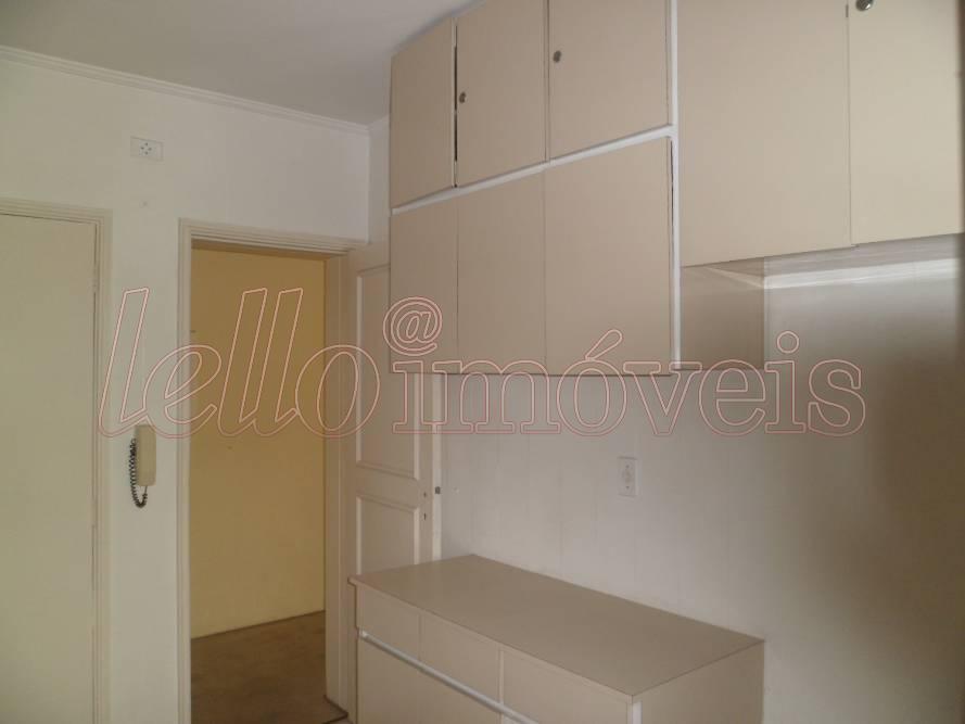 Apartamento para alugar com 3 quartos, 100m² - Foto 13