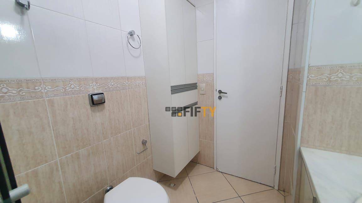 Apartamento para alugar com 3 quartos, 94m² - Foto 8