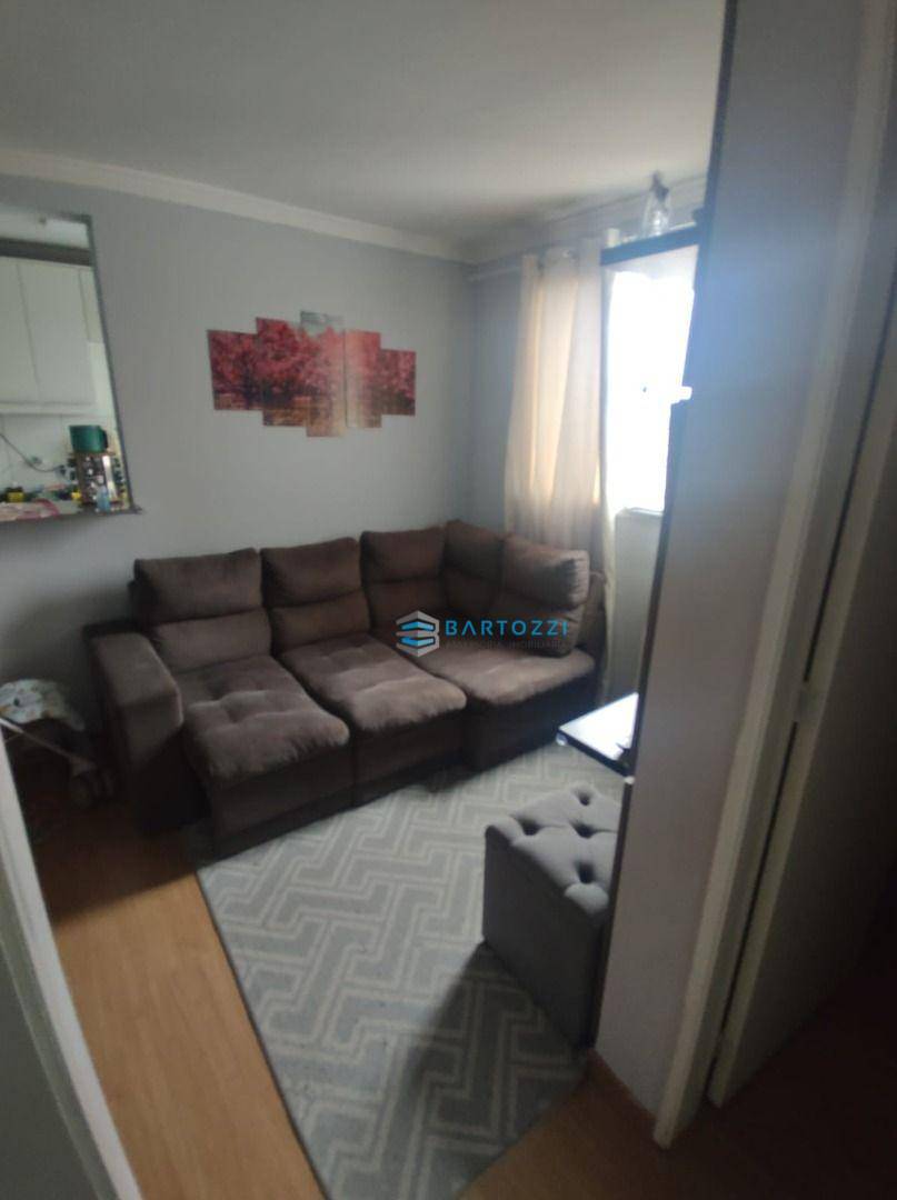 Apartamento à venda com 2 quartos, 43m² - Foto 2