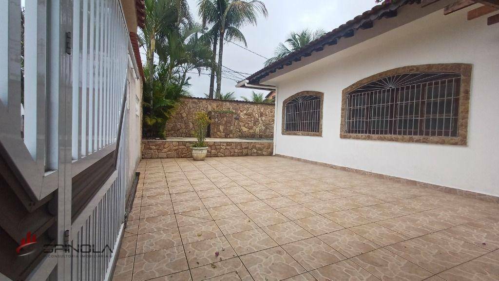 Casa à venda com 2 quartos, 200m² - Foto 2