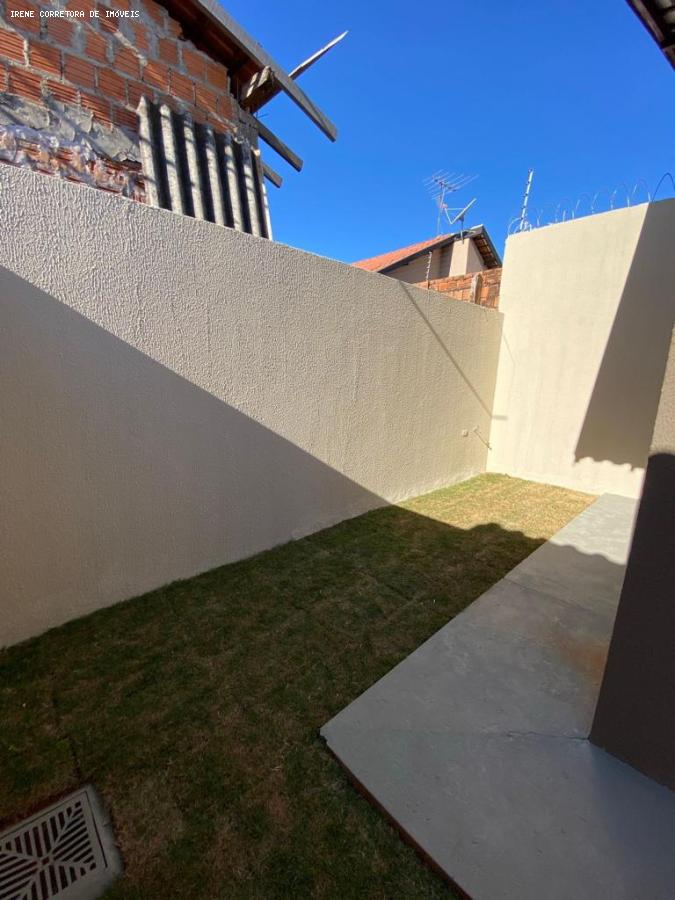 Casa à venda com 3 quartos, 150m² - Foto 14