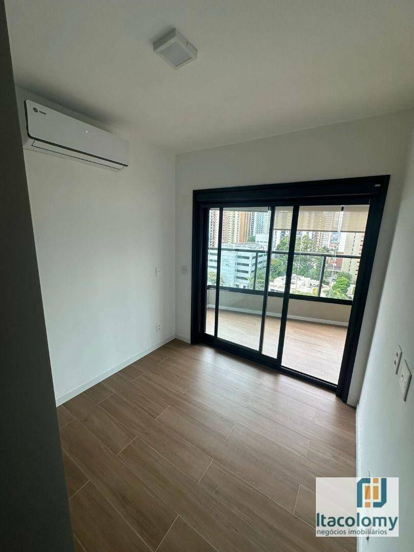 Apartamento para alugar com 3 quartos, 124m² - Foto 12