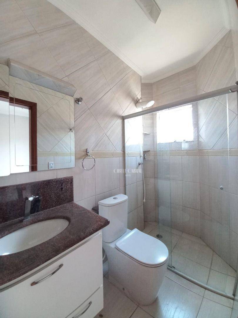 Casa à venda e aluguel com 3 quartos, 105m² - Foto 20