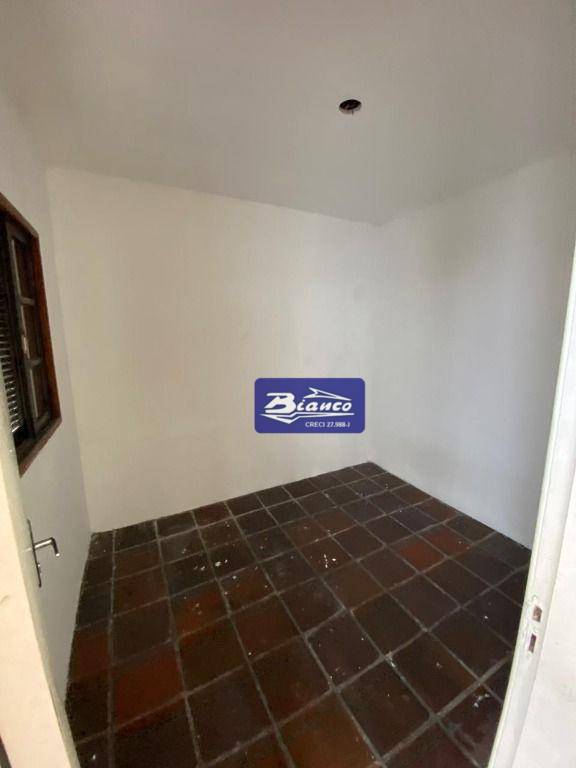 Sobrado à venda e aluguel com 3 quartos, 200m² - Foto 25