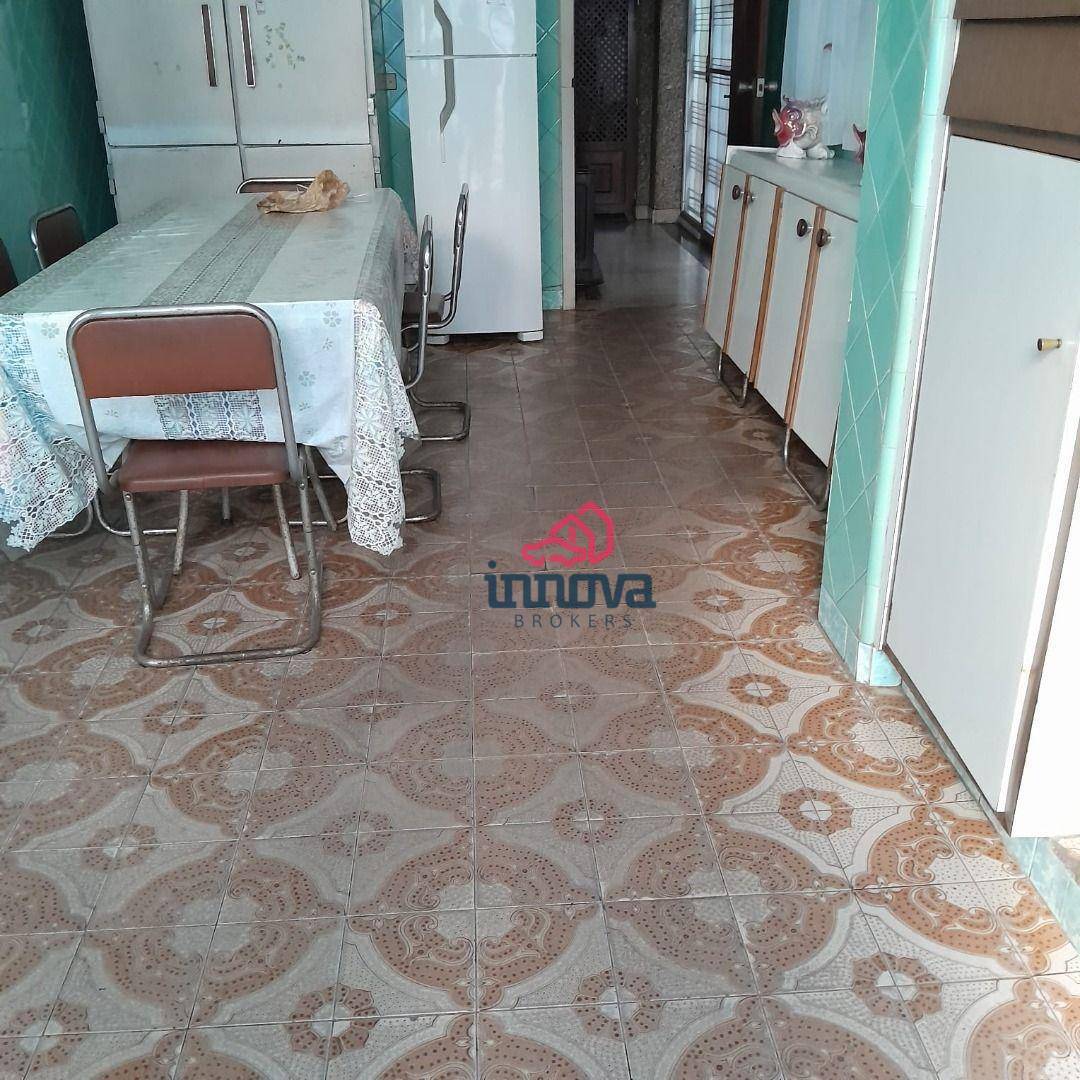 Sobrado à venda e aluguel com 3 quartos, 350M2 - Foto 8