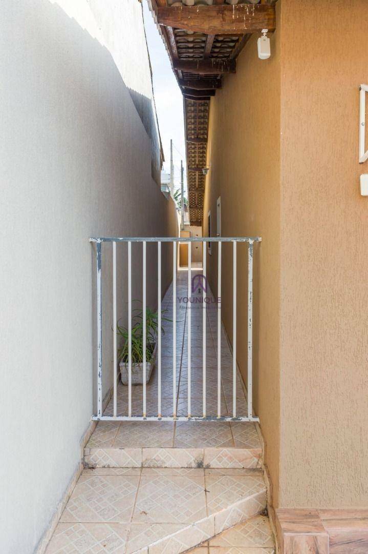 Casa à venda com 3 quartos, 219m² - Foto 47