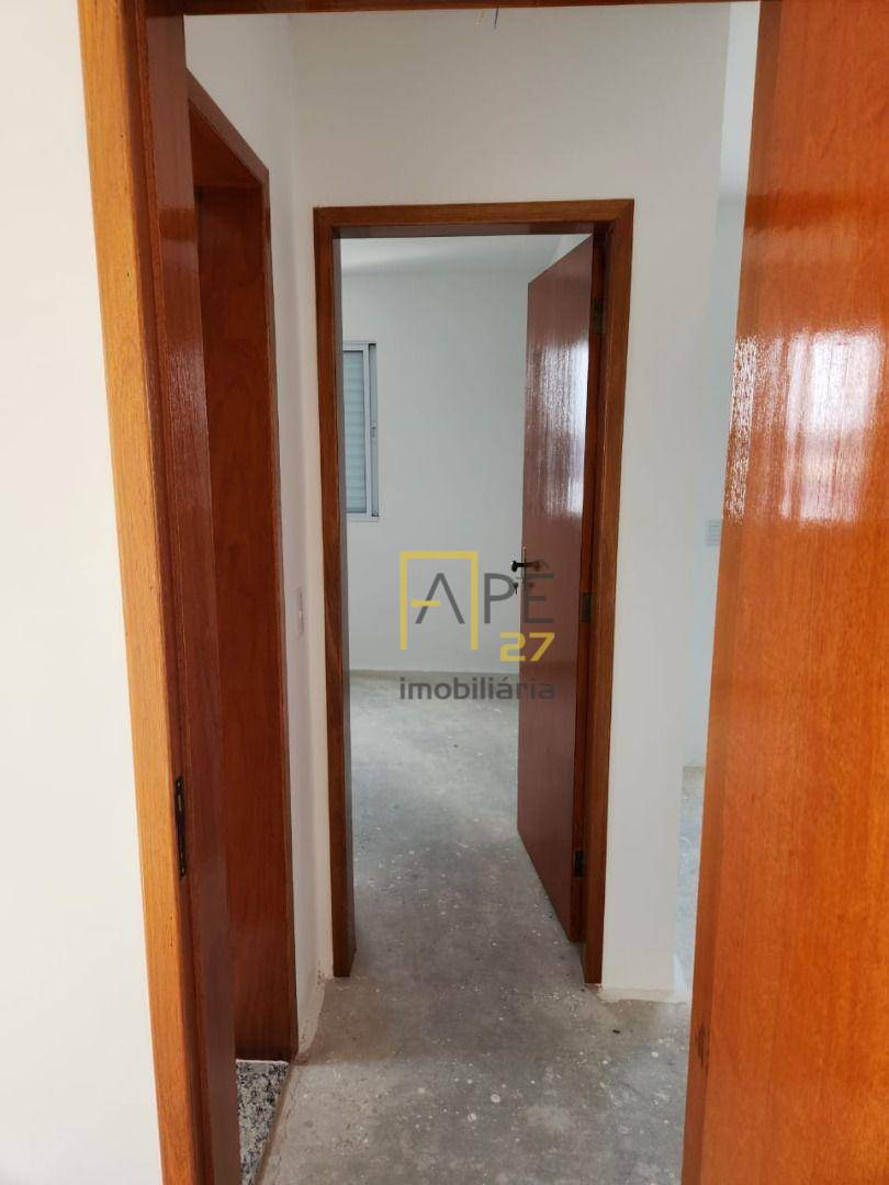 Apartamento à venda com 2 quartos, 58m² - Foto 2
