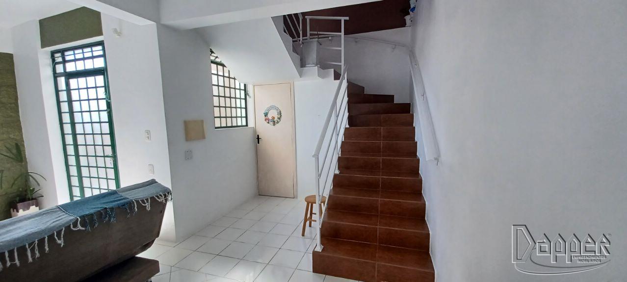 Casa à venda com 2 quartos, 138m² - Foto 5