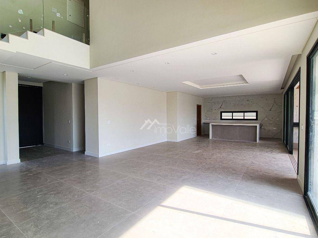 Casa de Condomínio à venda com 5 quartos, 400m² - Foto 3