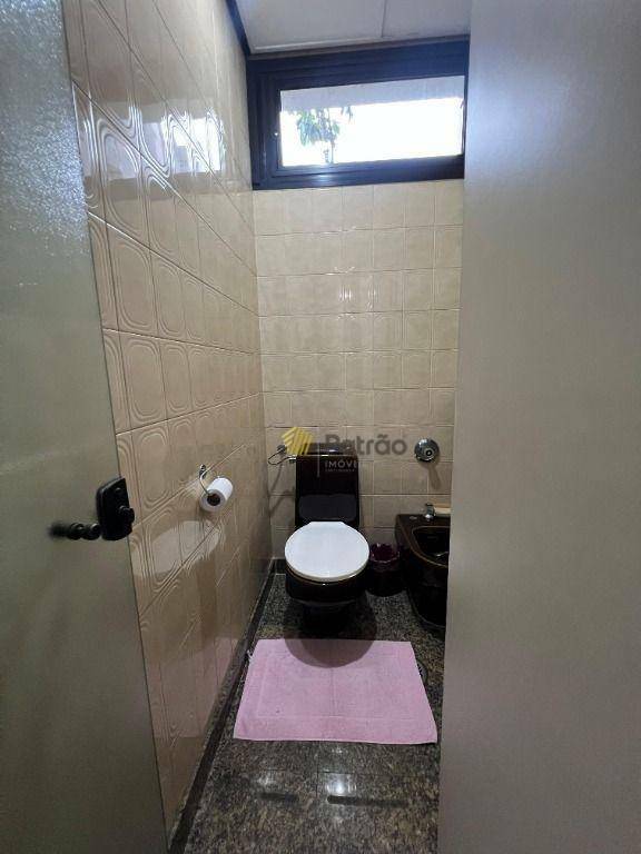 Apartamento à venda com 3 quartos, 281m² - Foto 13