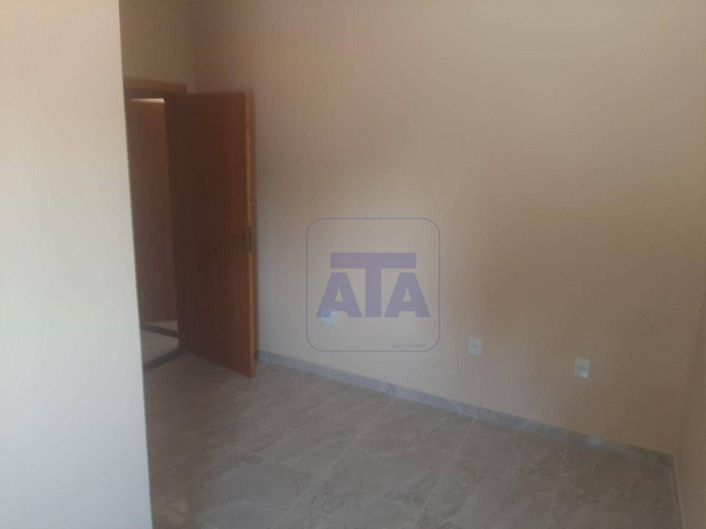 Casa à venda com 2 quartos, 60m² - Foto 8