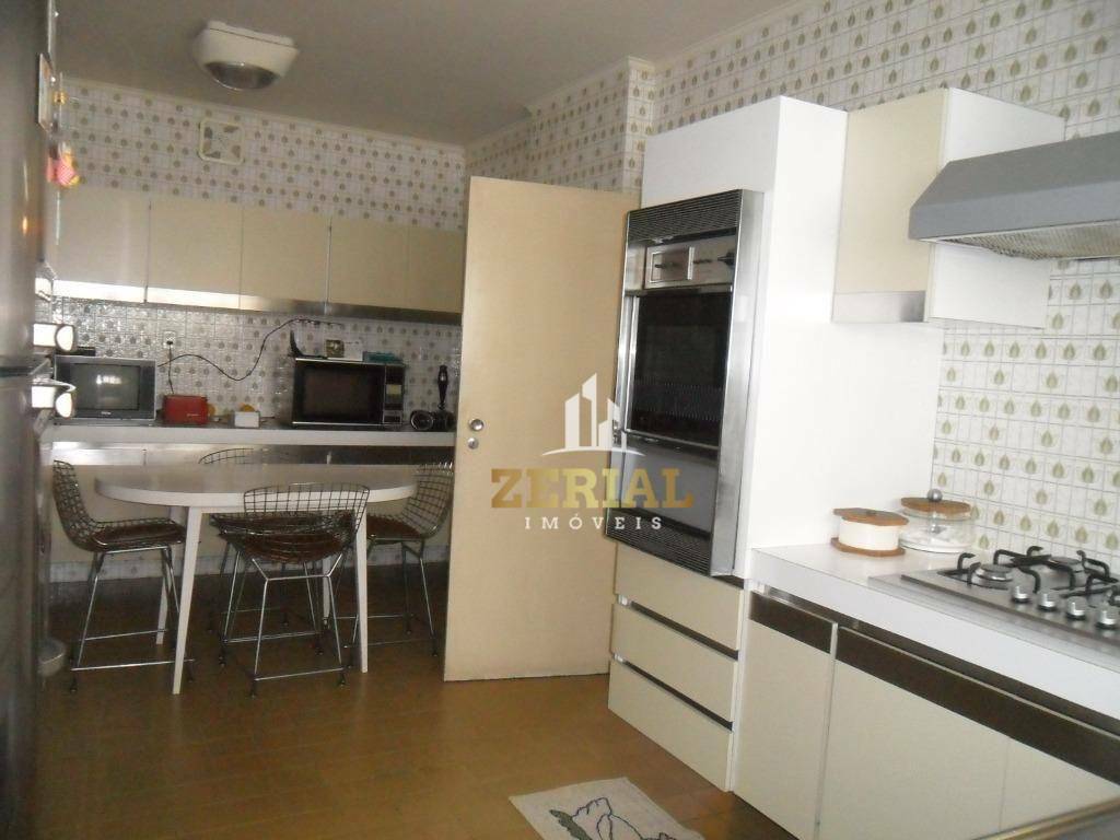 Apartamento à venda com 4 quartos, 212m² - Foto 13