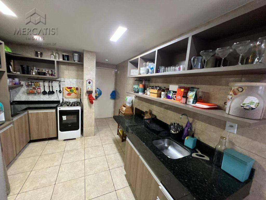 Apartamento à venda com 3 quartos, 101m² - Foto 8