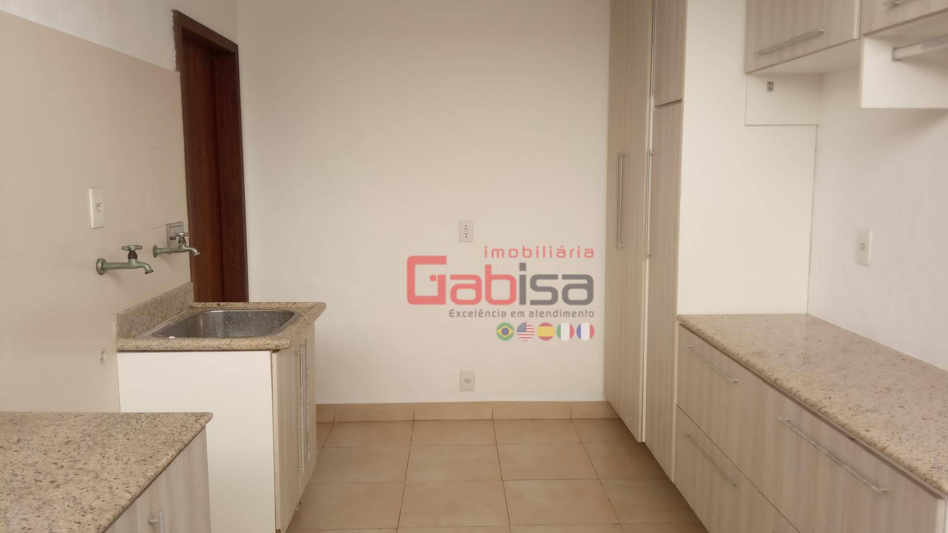 Casa à venda com 4 quartos, 250m² - Foto 11