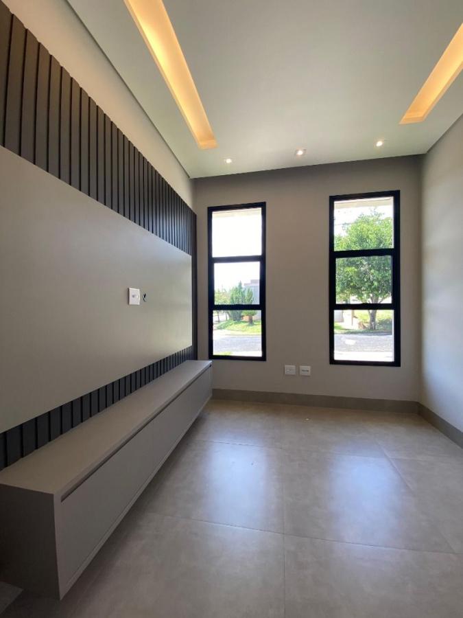 Casa à venda com 3 quartos, 200m² - Foto 4