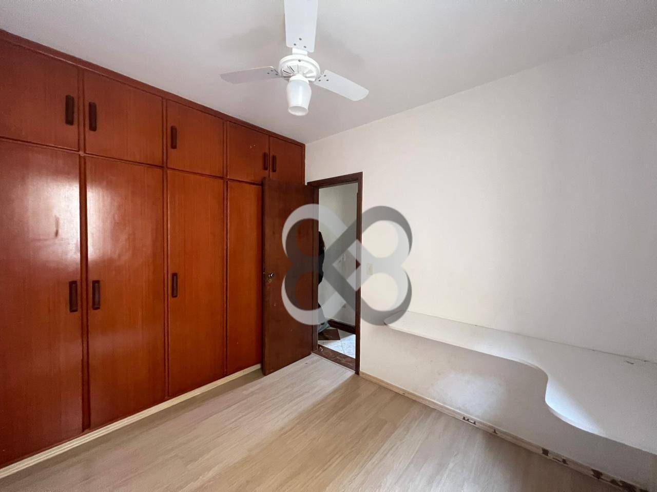 Apartamento à venda com 3 quartos, 87m² - Foto 3