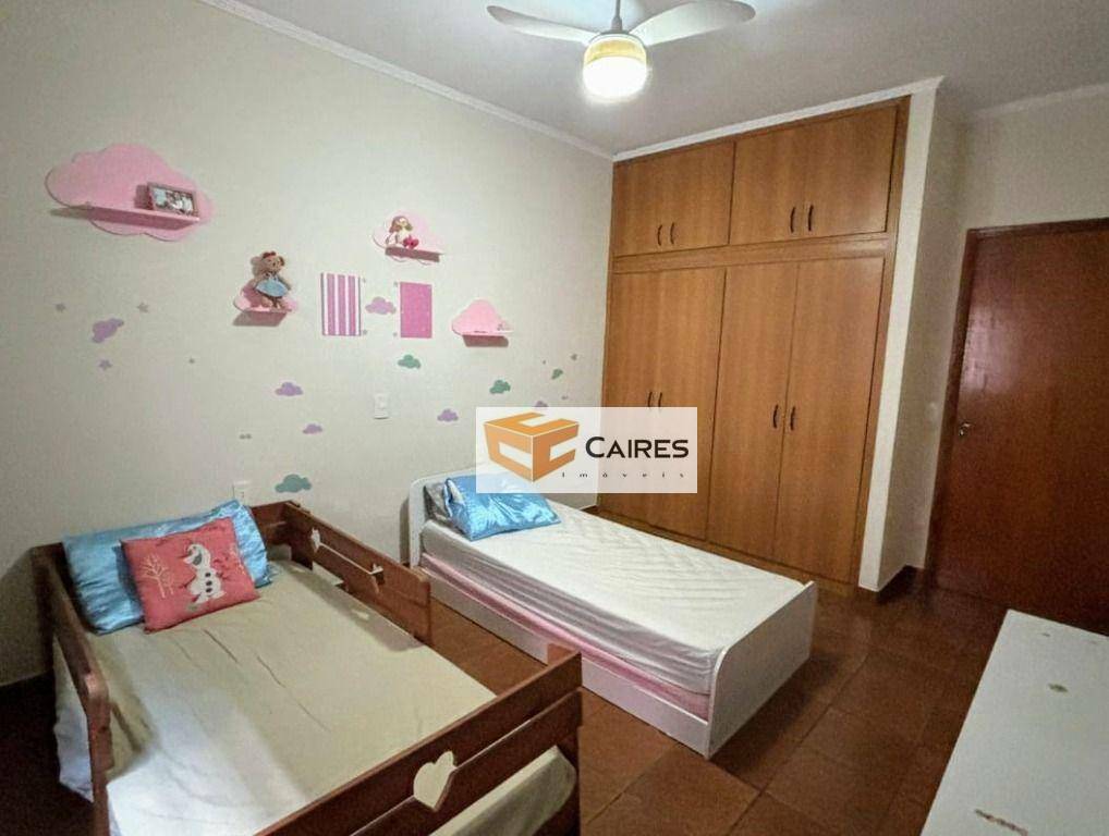 Casa à venda com 4 quartos, 190m² - Foto 17