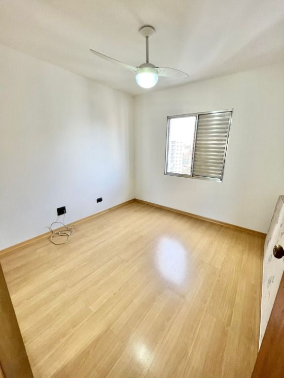 Apartamento à venda com 3 quartos, 85m² - Foto 10