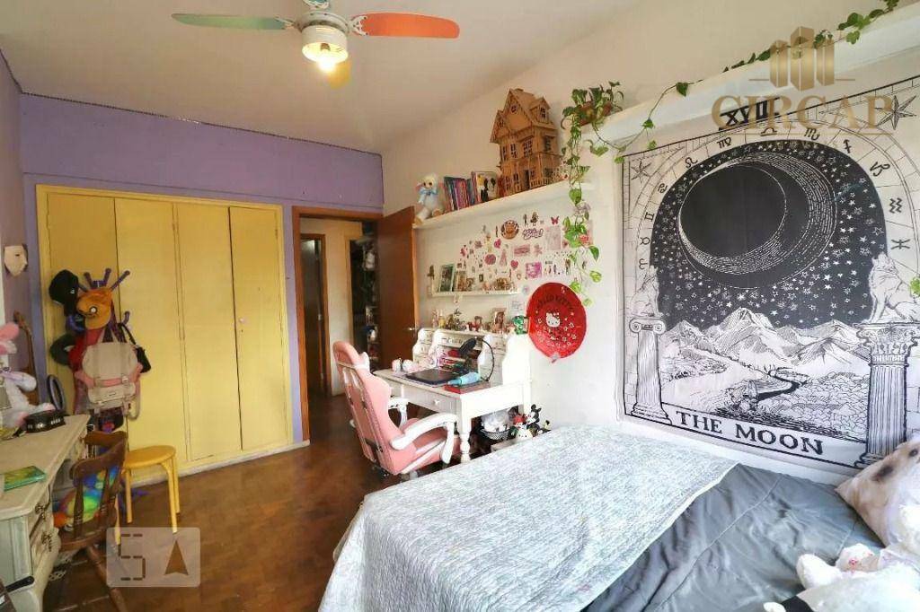 Apartamento à venda com 3 quartos, 130m² - Foto 8