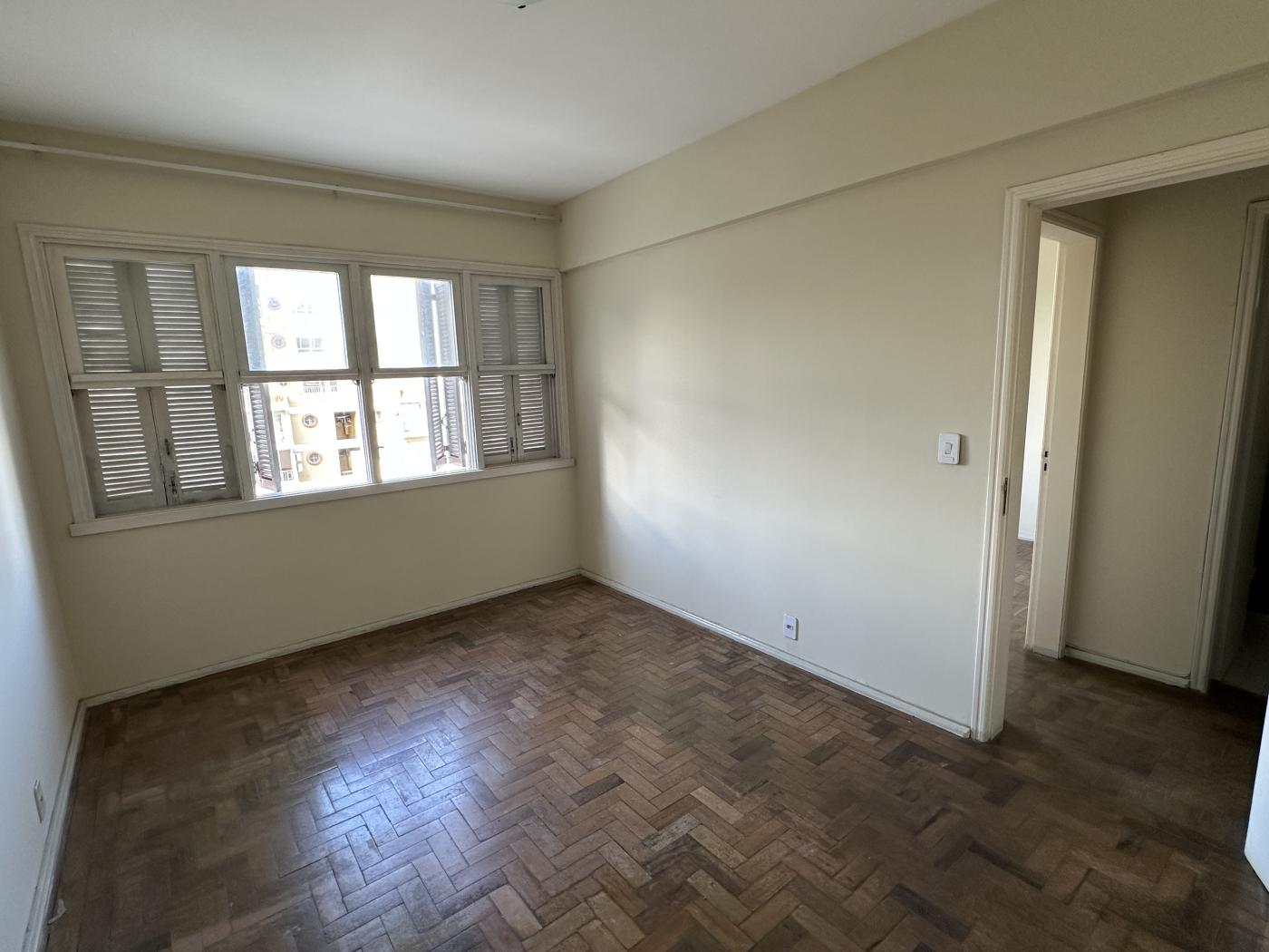 Apartamento à venda com 2 quartos, 105m² - Foto 3