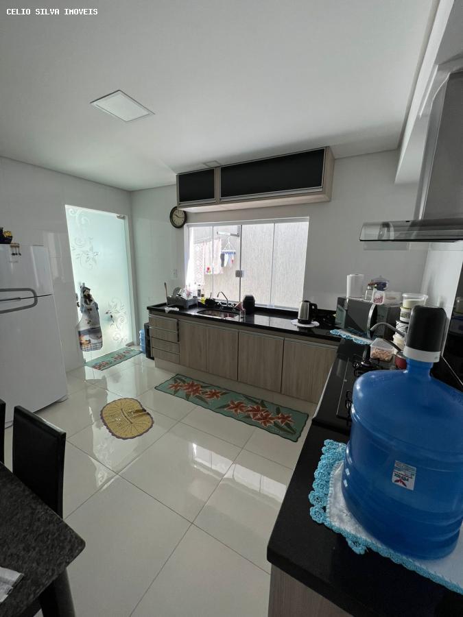 Casa, 3 quartos, 240 m² - Foto 5