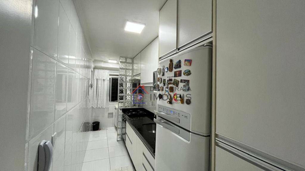 Apartamento à venda com 3 quartos, 67m² - Foto 5