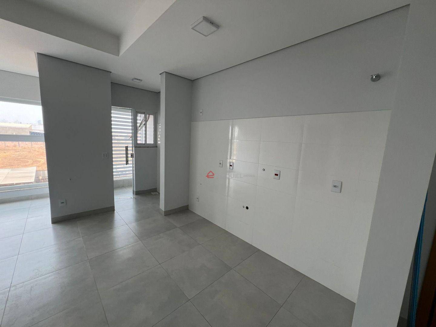 Apartamento para alugar com 2 quartos, 72m² - Foto 5