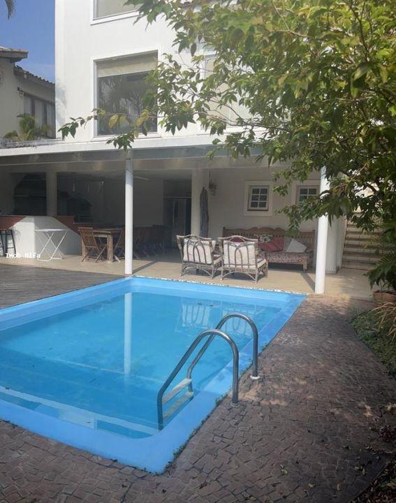 Casa de Condomínio à venda com 5 quartos, 360m² - Foto 31