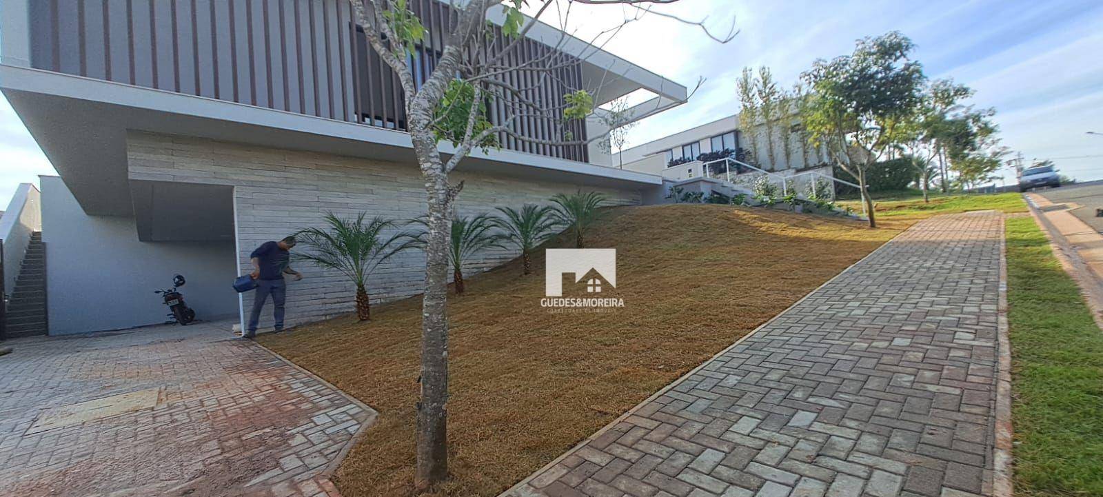 Casa de Condomínio à venda com 4 quartos, 458m² - Foto 2