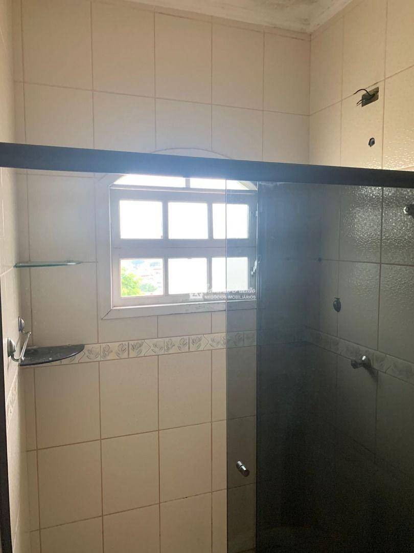 Sobrado à venda com 3 quartos, 232m² - Foto 9