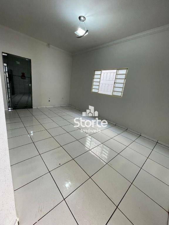 Casa à venda com 3 quartos, 161m² - Foto 6