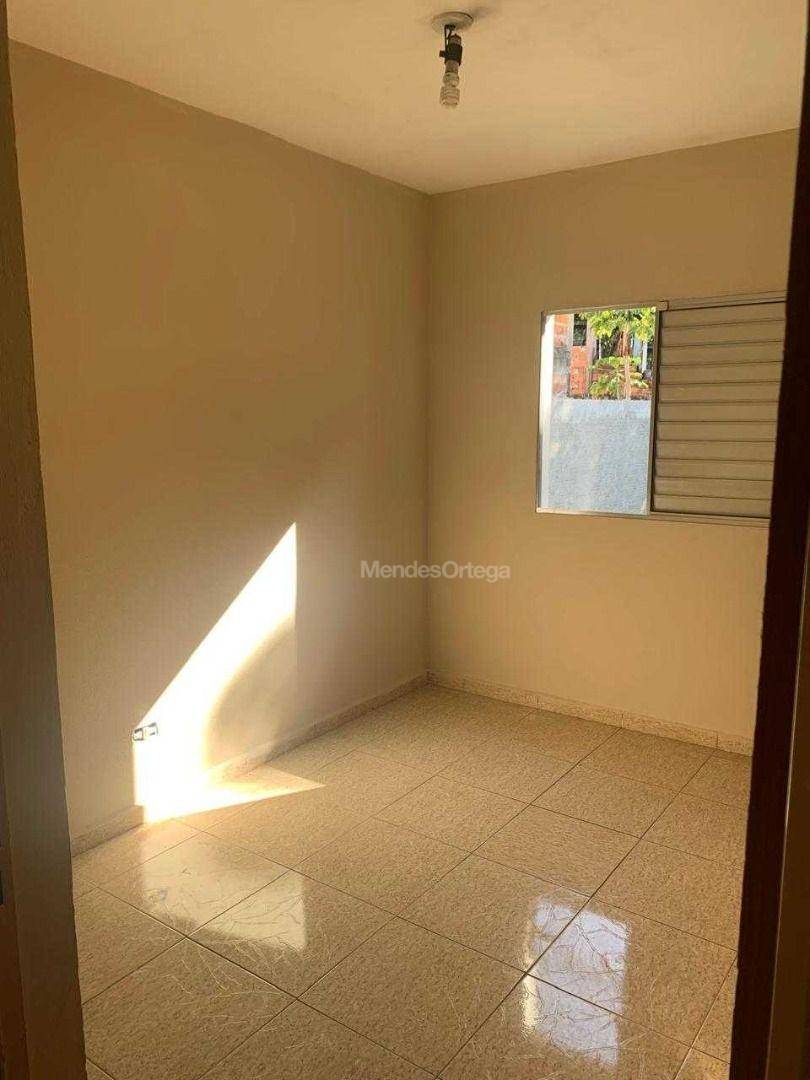 Casa à venda com 2 quartos, 57m² - Foto 5