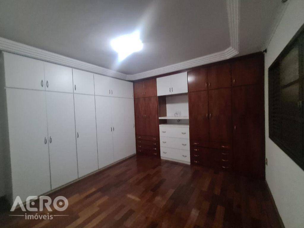 Casa à venda com 3 quartos, 223m² - Foto 17