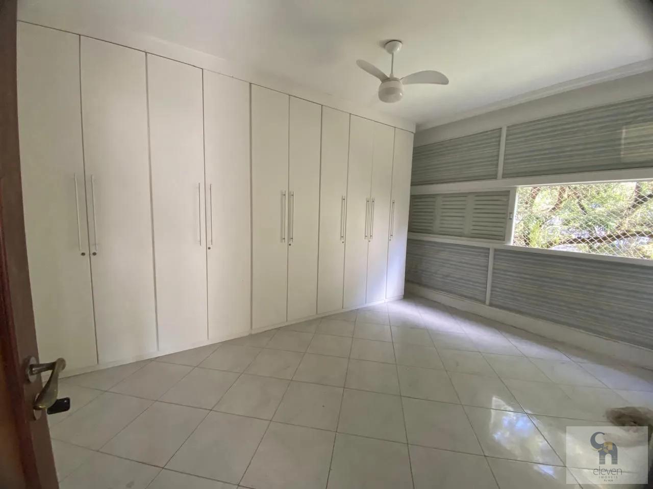 Apartamento à venda com 4 quartos, 200m² - Foto 4