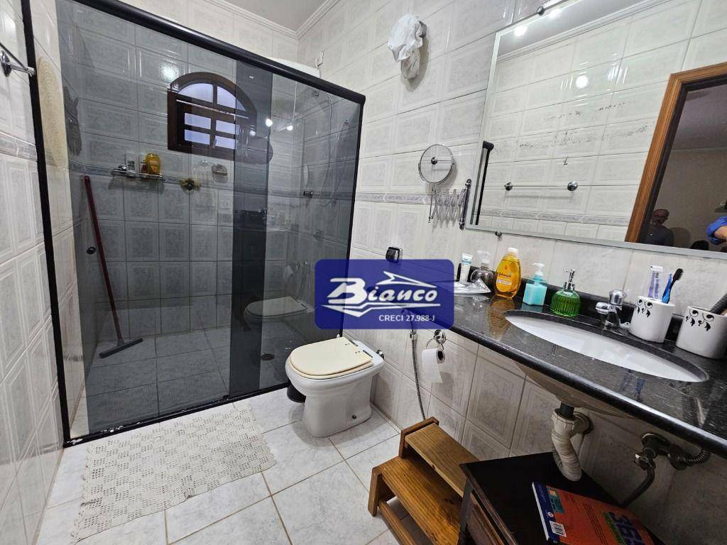 Sobrado à venda com 3 quartos, 206m² - Foto 17