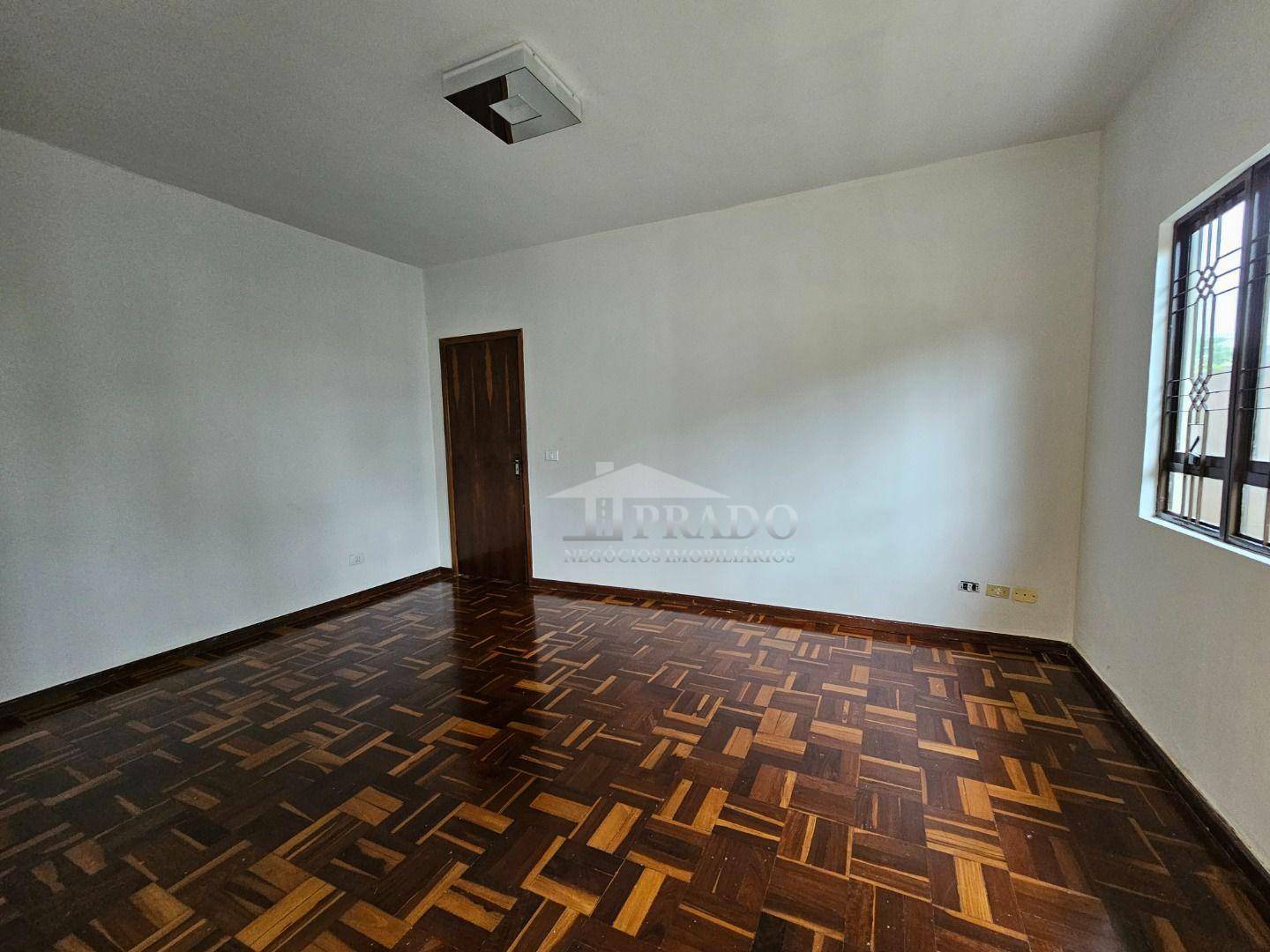 Casa para alugar com 3 quartos, 233m² - Foto 8