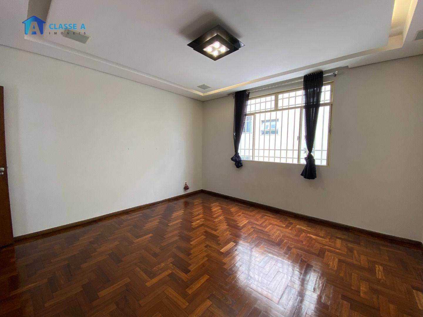 Apartamento à venda com 4 quartos, 140m² - Foto 8