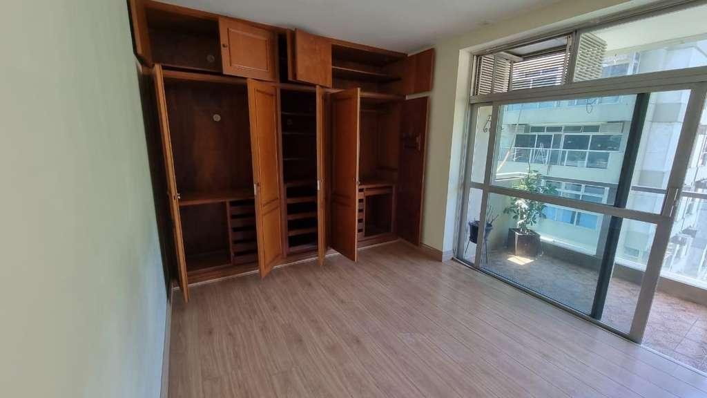 Apartamento à venda com 4 quartos, 188m² - Foto 19