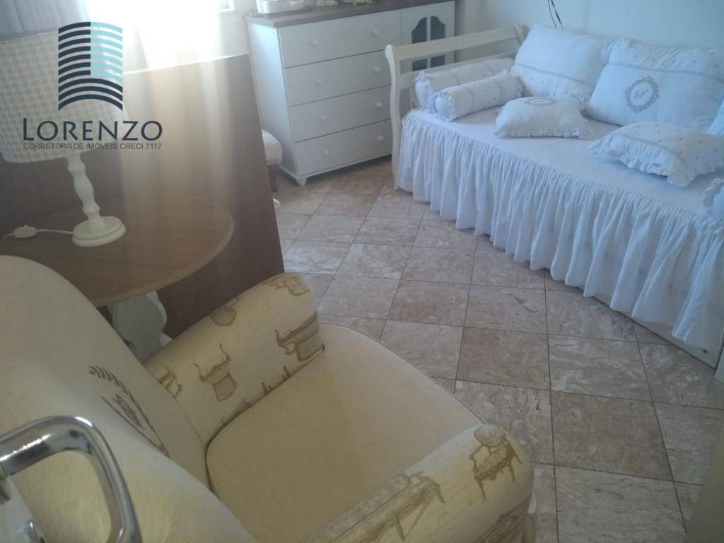 Apartamento à venda com 3 quartos, 116m² - Foto 3