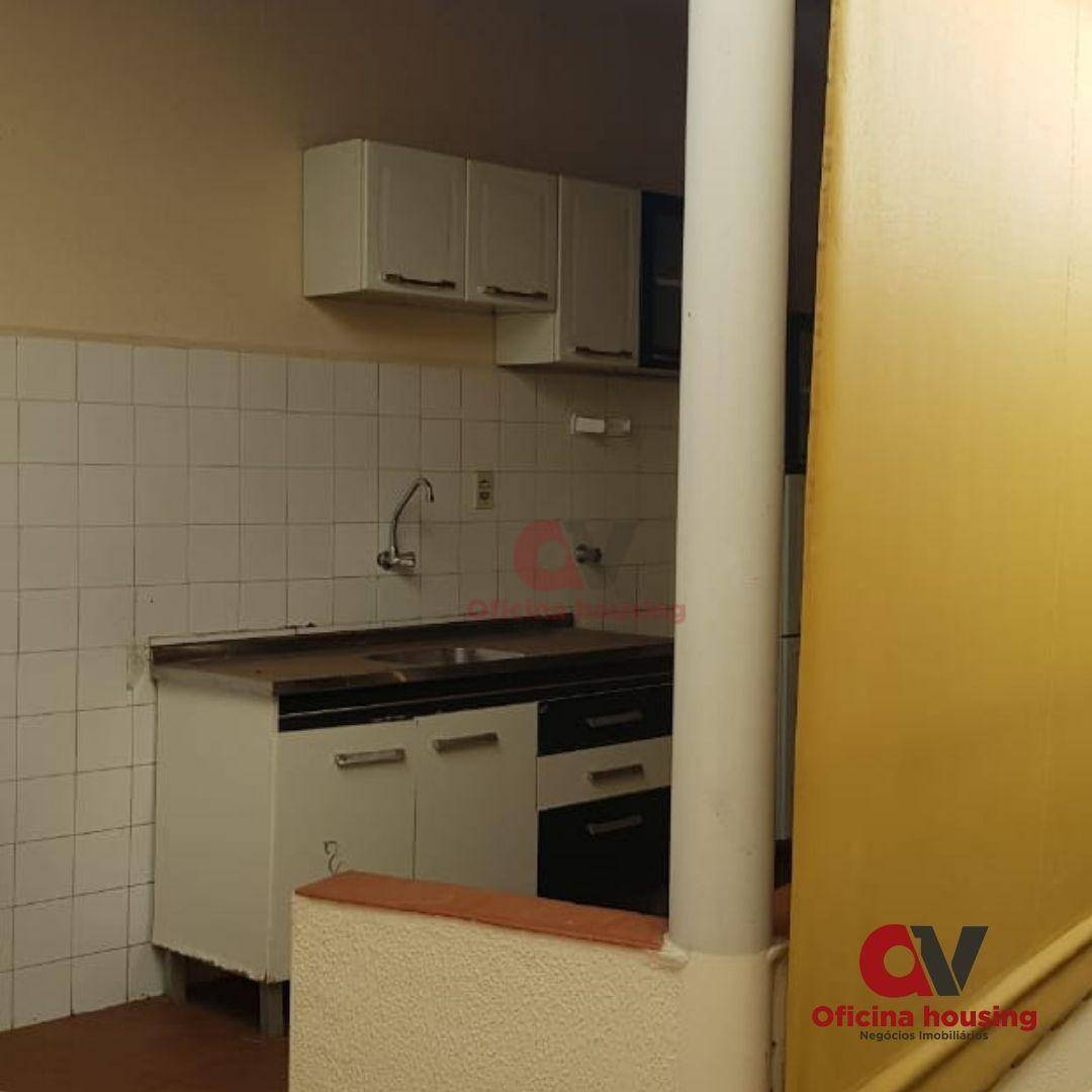 Casa à venda com 3 quartos, 194m² - Foto 7